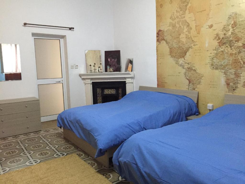 Sunrise Apartment room 1