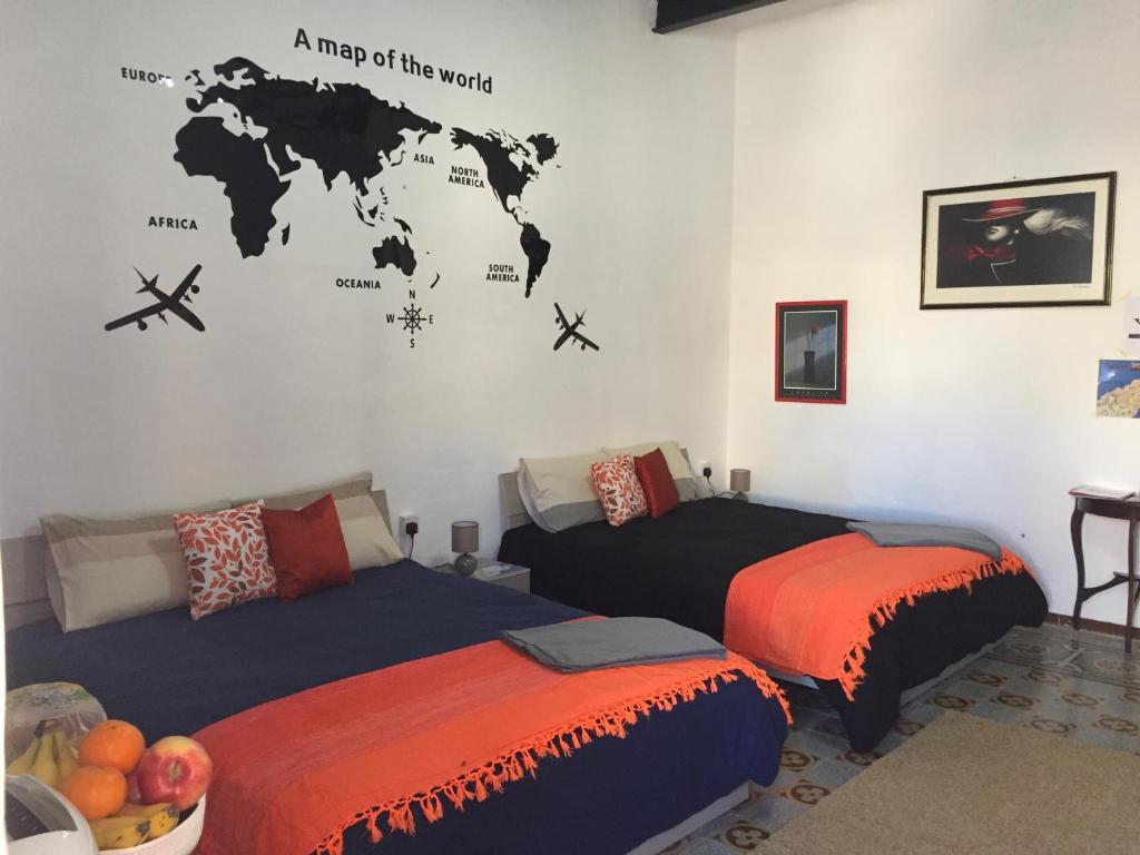 Sunrise Apartment room 4